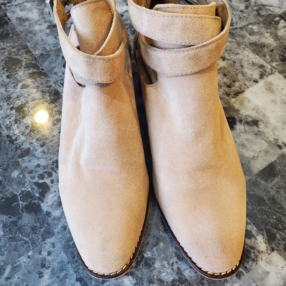 Beast Fashion heel booties - Picture 2 of 8